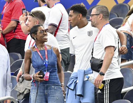 FIFA World Cup, WM, Weltmeisterschaft, Fussball 2026 England v Croatia in Dallas 17.06.2026 FIFA World Cup 2026 England v Croatia in Dallas. Jude Bellingham and family post match  Copyright: xDarrenxFletcherx NINTCHDBPICT001089189034
