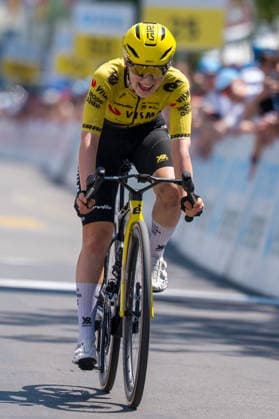 Locarno, Switzerland - JUNE 18: Sarah Van Dam of Team Visma Lease a Bike in action on June 18, 2026 in Locarno, Switzerland.