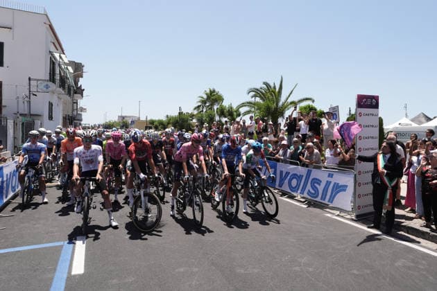 Start tahe race during Stage 5 of the Giro Next Gen 2026, from Bacoli to Bacoli, Italy, Thursday, June 18, 2026.  Copyright: xMassimoxPaolone LaPressex