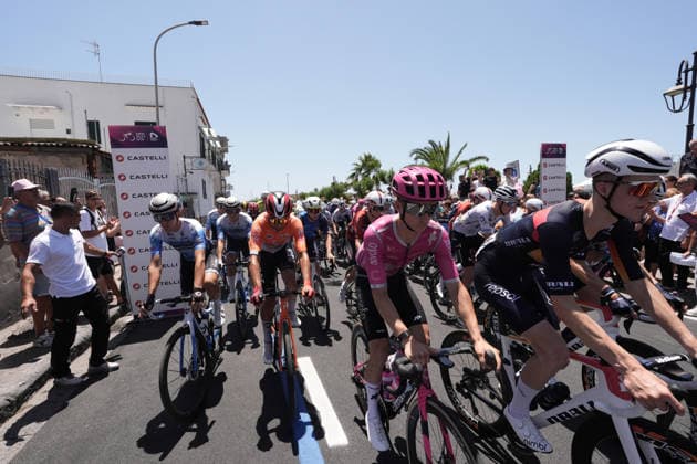 Start the race during Stage 5 of the Giro Next Gen 2026, from Bacoli to Bacoli, Italy, Thursday, June 18, 2026.  Copyright: xMassimoxPaolone LaPressex