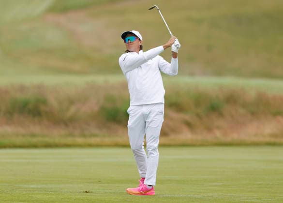 Ricky Fowler hits an approach shot to the 1st hole during the first round of the 126th U.S. Open Golf Championship at Shinnecock Hills Golf Club in Southampton, NY, on Thursday, June 18, 2026.  NYC20260618814 JOHNxANGELILLO