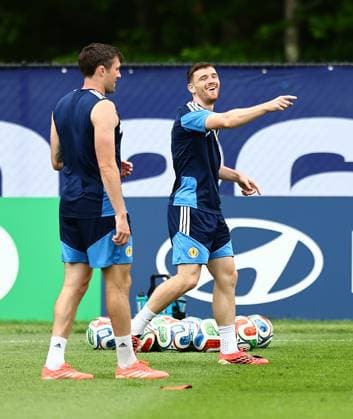 Andy Robertson of Scotland Scotland Training, 2026 FIFA World Cup, WM, Weltmeisterschaft, Fussball Football, Revolution Training Centre, Foxborough, Massachusetts, USA - 18 Jun 2026Charlotte Atrium Health Performance Park United States of America EDITORIAL USE ONLY No use with unauthorised audio, video, data, fixture lists, club league logos or live services. Online in-match use limited to 120 images, no video emulation. No use in betting, games or single club league player publications.  Copyright: xMichaelxZemanek Shutterstockx 16928928g