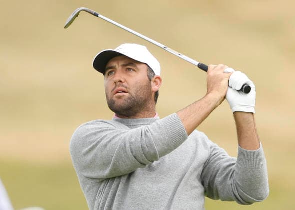 Scottie Scheffler watches his approach shot on 1st fairway during the first round of the 126th U.S. Open Golf Championship at Shinnecock Hills Golf Club in Southampton, NY, on Thursday, June 18, 2026.  NYC20260618820 JOHNxANGELILLO