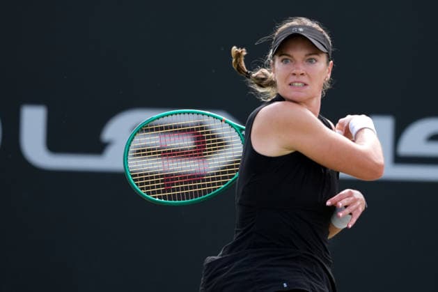 Lexus Nottingham Open - Day Four Caty McNally in action during her Round of 16 singles match at the 2026 Lexus Nottingham Open Women s tennis tournament at the Nottingham Tennis Centre in Nottingham, England, on June 18, 2026. Nottingham Great Britain United Kingdom  Copyright: xOwenxHammondx originalFilename:hammond-2026lexu260618_npWcs.jpg