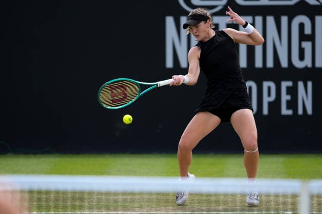 Lexus Nottingham Open - Day Four Caty McNally in action during her Round of 16 singles match at the 2026 Lexus Nottingham Open Women s tennis tournament at the Nottingham Tennis Centre in Nottingham, England, on June 18, 2026. Nottingham Great Britain United Kingdom  Copyright: xOwenxHammondx originalFilename:hammond-2026lexu260618_npGu0.jpg