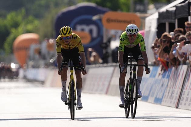 Belgium s Matisse Van Kerckhove of Team Visma Lease A Bike Development winner of stage and Italy s Nicolo Arrighetti of General Store - Essegibi - F.lli Curia during Stage 5 of the Giro Next Gen 2026, from Bacoli to Bacoli, Italy, Thursday, June 18, 2026.  Copyright: xMassimoxPaolone LaPressex