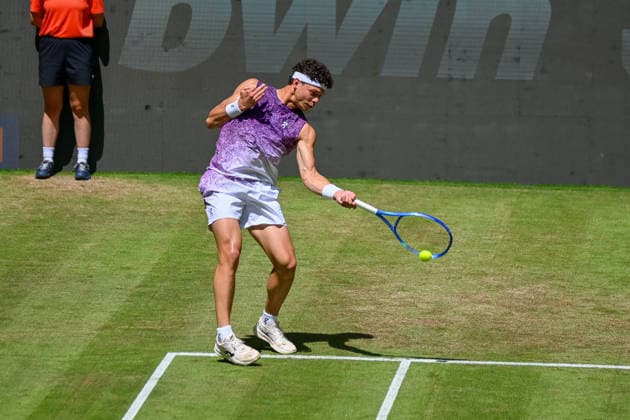 Ben Shelton (USA) schlaegt Vorhand TERRA WORTMANN Open 2026, Tennis, ATP, Tennis Herren Tennis Herren 500, Turnier, Hauptfeld, 18.06.2026, TERRA WORTMANN Open 2026, Tennis, ATP, Tennis Herren 500, Turnier, Hauptfeld, 18.06.2026 Halle