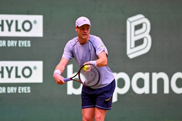 Yannick Hanfmann (GER) am Aufschlag TERRA WORTMANN Open 2026, Tennis, ATP, Tennis Herren Tennis Herren 500, Turnier, Hauptfeld, 18.06.2026, TERRA WORTMANN Open 2026, Tennis, ATP, Tennis Herren 500, Turnier, Hauptfeld, 18.06.2026 Halle