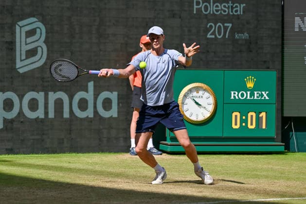 Yannick Hanfmann (GER) schlaegt Vorhand TERRA WORTMANN Open 2026, Tennis, ATP, Tennis Herren Tennis Herren 500, Turnier, Hauptfeld, 18.06.2026, TERRA WORTMANN Open 2026, Tennis, ATP, Tennis Herren 500, Turnier, Hauptfeld, 18.06.2026 Halle
