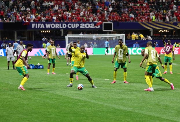FIFA World Cup, WM, Weltmeisterschaft, Fussball 2026 - Group A - Czechia vs South Africa Players of South Africa warm up ahead of the FIFA World Cup 2026 group stage match Czechia against South Africa, in Atlanta, USA, 18 June 2026. ATLANTA United States  Copyright: xRONALDxWITTEKx