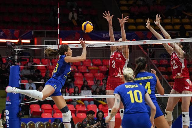 FIVB Women s Nations League 2026. Yuliia Dymar of Ukraine competes against Magdalena Stysiak of Poland during the FIVB Women s Volleyball Nations League match between Poland and Ukraine in Bangkok, Thailand, on June 18, 2026. Bangkok Bangkok Thailand  Copyright: xAnusakxLaowilasx originalFilename:laowilas-notitle260618_npSGy.jpg