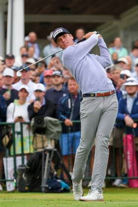 US Open Golf Championship - Round 1 Mason Howell of the US tees off during the first round of the 2026 US Open golf tournament at the Shinnecock Hills Golf Club in Southampton, New York, USA, 18 June 2026. SOUTHAMPTON NEW YORK UNITED STATES  Copyright: xSARAHxYENESELx