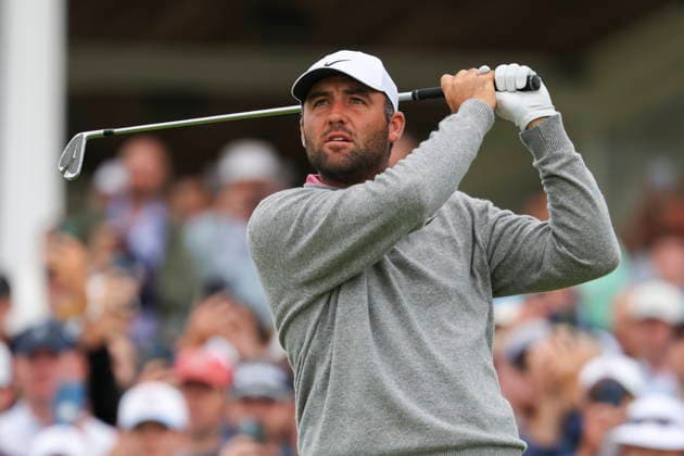 US Open Golf Championship - Round 1 Scottie Scheffler of the US tees off during the first round of the 2026 US Open golf tournament at the Shinnecock Hills Golf Club in Southampton, New York, USA, 18 June 2026. SOUTHAMPTON NEW YORK UNITED STATES  Copyright: xSARAHxYENESELx