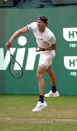 photo : Alexander ZVEREV (GER) Tennis-Turnier Terra Wortmann Cup im Gerry Weber Sportpark in Halle Westfalen am Do. 18.06.2026