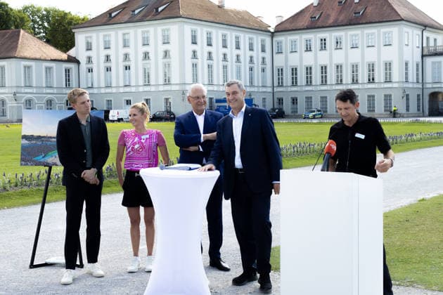 Munich, Bavaria, Germany - June 18, 2026: Dominik Krause (Alliance 90 The Greens, Mayor of Munich), Jessica von Bredlow-Werndl (Olympic champion, dressage rider), Joachim Herrmann (CSU, Bavarian Minister of the Interior), Dr. Markus Söder (CSU, Bavarian Minister-President), and Michael Teuber (cyclist, Paralympic champion). press conference, PK, Pressekonferenz held by the top sports federations in front of Nymphenburg Palace to present Munich™s expanded bid concept, as well as the unique features and opportunities the state capital offers as a national candidate for the Summer Olympic Games, Olympische Spiele, Olympia, OS