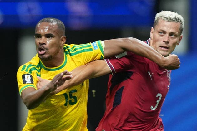 Czechia v South Africa - FIFA World Cup, WM, Weltmeisterschaft, Fussball 2026 - Group A ATLANTA, UNITED STATES - JUNE 18: Iqraam Rayners (15) of South Africa in action against Tomas Holes (3) of Czechia during the 2026 FIFA World Cup First Stage Group A match between Czechia and South Africa at Mercedes-Benz Stadium (Atlanta Stadium) in Atlanta, Georgia, United States on June 18, 2026. Evrim Aydin Anadolu Georgia United States. Editorial use only. Please get in touch for any other usage.  Copyright: x2026xAnadoluxEvrimxAydinx