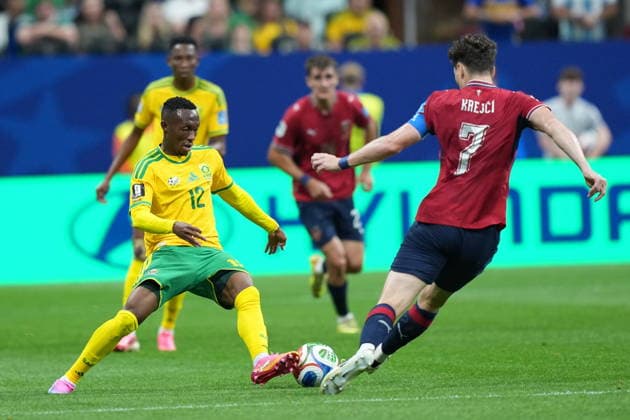 Czechia v South Africa - FIFA World Cup, WM, Weltmeisterschaft, Fussball 2026 - Group A ATLANTA, UNITED STATES - JUNE 18: Ladislav Krejci (7) of Czechia in action against Thapelo Maseko (12) of South Africa during the 2026 FIFA World Cup First Stage Group A match between Czechia and South Africa at Mercedes-Benz Stadium (Atlanta Stadium) in Atlanta, Georgia, United States on June 18, 2026. Evrim Aydin Anadolu Georgia United States. Editorial use only. Please get in touch for any other usage.  Copyright: x2026xAnadoluxEvrimxAydinx