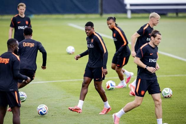 KANSAS CITY - Denzel Dumfries of the Netherlands during a training session of the Dutch national team, Nationalteam at the KC Current Training Facility, on June 18, 2026, in Kansas City. The Dutch team is preparing for the match against Sweden at the FIFA World Cup, WM, Weltmeisterschaft, Fussball ROBIN VAN LONKHUIJSEN ANP xVIxANPxSportx xxANPxIVx 561357685 originalFilename: 561357685.jpg
