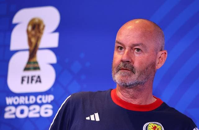 Steve Clarke head coach of Scotland Scotland Training, 2026 FIFA World Cup, WM, Weltmeisterschaft, Fussball Football, Revolution Training Centre, Foxborough, Massachusetts, USA - 18 Jun 2026Charlotte Atrium Health Performance Park United States of America EDITORIAL USE ONLY No use with unauthorised audio, video, data, fixture lists, club league logos or live services. Online in-match use limited to 120 images, no video emulation. No use in betting, games or single club league player publications.  Copyright: xMichaelxZemanek Shutterstockx 16928928bd