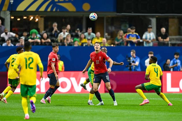 ATLANTA, GA - JUNE 18: Patrik Schick 10 of Czechia looks to settle the ball during the FIFA World Cup, WM, Weltmeisterschaft, Fussball 2026 Group A match between Czechia and South Africa on June 18th, 2026 at Atlanta Stadium in Atlanta, GA. (Photo by Rich von Biberstein Icon Sportswire) SOCCER: JUN 18 FIFA World Cup 26 Group A - Czechia vs South Africa EDITORIAL USE ONLY Icon260618002