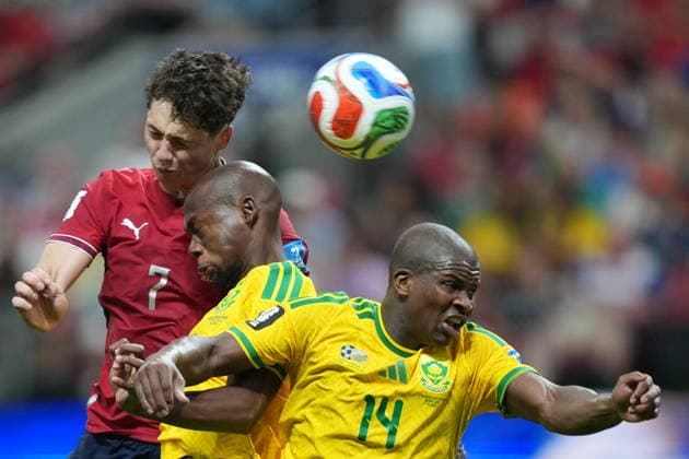 Czechia v South Africa - FIFA World Cup, WM, Weltmeisterschaft, Fussball 2026 - Group A ATLANTA, UNITED STATES - JUNE 18: Ladislav Krejci (7) of Czechia in action against Mbekezeli Mbokazi (14) of South Africa during the 2026 FIFA World Cup First Stage Group A match between Czechia and South Africa at Mercedes-Benz Stadium (Atlanta Stadium) in Atlanta, Georgia, United States on June 18, 2026. Evrim Aydin Anadolu Georgia United States. Editorial use only. Please get in touch for any other usage.  Copyright: x2026xAnadoluxEvrimxAydinx