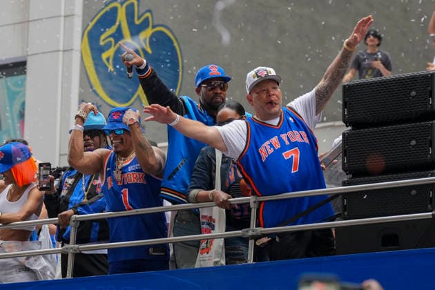 Rapper Fat Joe (2-R) celebrates the New York Knicks first NBA, Basketball Herren, USA championship in New York, United States, 18 June 2026. Thousands of fans celebrate the Knicks victory !ACHTUNG: NUR REDAKTIONELLE NUTZUNG!  Copyright: xAngelxColmenaresx AME2133 20260618-55020638626_1