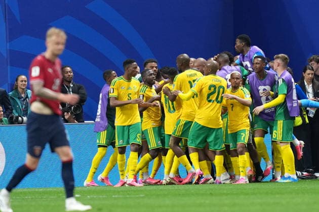 Czechia v South Africa - FIFA World Cup, WM, Weltmeisterschaft, Fussball 2026 - Group A ATLANTA, UNITED STATES - JUNE 18: Teboho Mokoena (4) of South Africa celebrates with teammates after scoring a goal during the 2026 FIFA World Cup First Stage Group A match between Czechia and South Africa at Mercedes-Benz Stadium (Atlanta Stadium) in Atlanta, Georgia, United States on June 18, 2026. Evrim Aydin Anadolu Georgia United States. Editorial use only. Please get in touch for any other usage.  Copyright: x2026xAnadoluxEvrimxAydinx