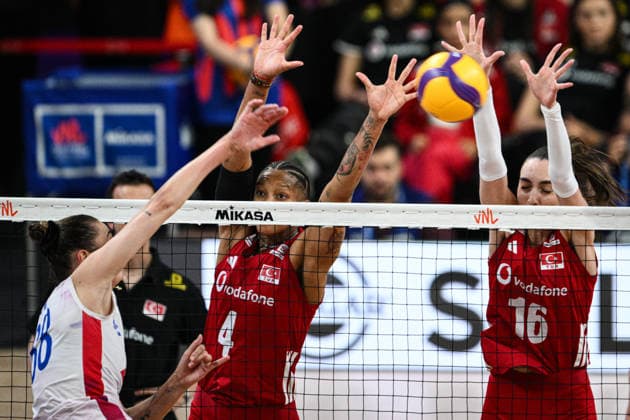 Turkiye v France - 2026 FIVB Volleyball Nations League ANKARA, TURKIYE - JUNE 18: Melissa Vargas (4) and Berka Buse Ozden (16) of the Turkish National Volleyball Team compete against their opponent during the 2026 FIVB Volleyball Nations League Week 2 match between Turkiye and Belgium at the Ankara Sports Hall in Ankara, Turkiye on June 18, 2026. Akin Celiktas Anadolu Ankara Turkey. Editorial use only. Please get in touch for any other usage.  Copyright: x2026xAnadoluxAkinxCeliktasx