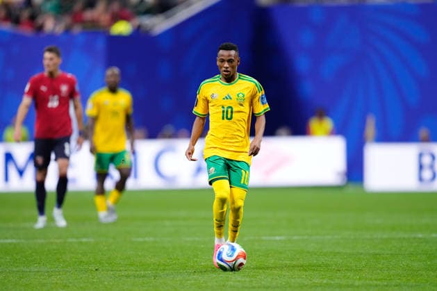 Czechia v South Africa: Group A - FIFA World Cup, WM, Weltmeisterschaft, Fussball 2026 Relebohile Mofokeng of South Africa controls the ball during the FIFA World Cup 2026 Group A match between Czechia and South Africa at Atlanta Stadium on June 18, 2026 in Atlanta, Georgia. Atlanta GA United States  Copyright: xJosexBretonx originalFilename:bretonhernandez-czechiav260618_nprEf.jpg