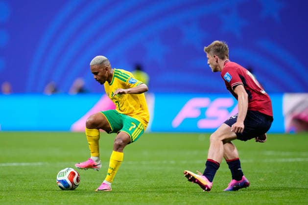 Czechia v South Africa: Group A - FIFA World Cup, WM, Weltmeisterschaft, Fussball 2026 Oswin Appollis of South Africa controls the ball during the FIFA World Cup 2026 Group A match between Czechia and South Africa at Atlanta Stadium on June 18, 2026 in Atlanta, Georgia. Atlanta GA United States  Copyright: xJosexBretonx originalFilename:bretonhernandez-czechiav260618_npDyE.jpg
