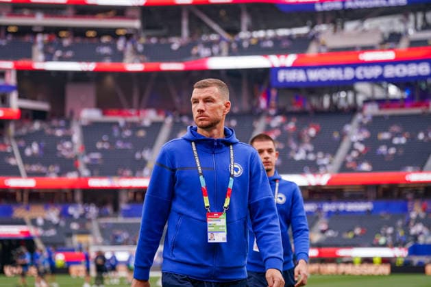 USA: Fußball FIFA World Cup, WM, Weltmeisterschaft, Fussball 2026 Gruppenphase Gruppe B Schweiz vs Bosnien-Herzegowina Los Angeles Stadium SoFi Stadium (Inglewood, Los Angeles County, Kalifornien): Edin DÅ¾eko Edin Dzeko (Bosnien und Herzegowina 11)