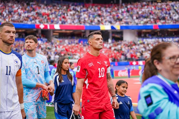 USA: Fußball FIFA World Cup, WM, Weltmeisterschaft, Fussball 2026 Gruppenphase Gruppe B Schweiz vs Bosnien-Herzegowina Los Angeles Stadium SoFi Stadium (Inglewood, Los Angeles County, Kalifornien): Granit Xhaka (Schweiz, 10)