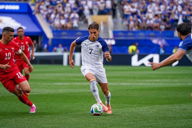 USA: Fußball FIFA World Cup, WM, Weltmeisterschaft, Fussball 2026 Gruppenphase Gruppe B Schweiz vs Bosnien-Herzegowina Los Angeles Stadium SoFi Stadium (Inglewood, Los Angeles County, Kalifornien): Amar DediÄ‡ Amar Dedic (Bosnien und Herzegowina 7)