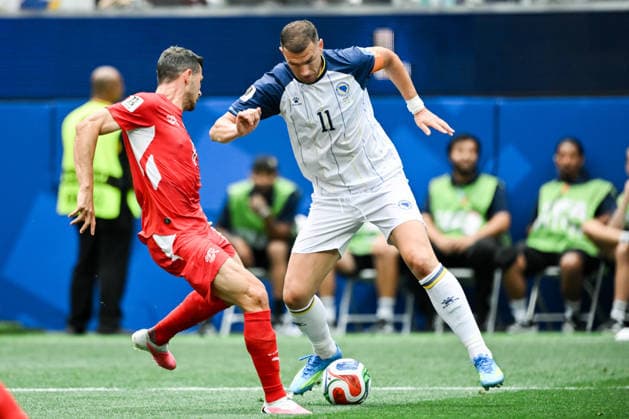 Edin Dzeko of Bosnia and Herzegovina runs with the ball during a FIFA Men’s World Cup 2026 Group Stage football match between Switzerland and Bosnia and Herzegovina at Los Angeles Stadium, in Inglewood on June 18th 2026 (Photo by Nayra Halm SPP)  Copyright: xNayraxHalm SPPx Sportspressphoto_SPR170020