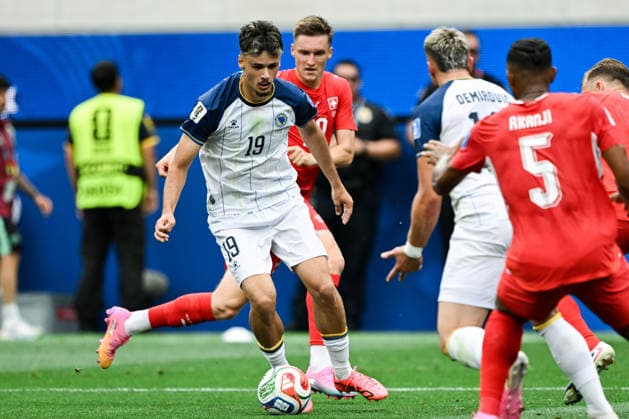 Kerim Alajbegovic of Bosnia and Herzegovina runs with the ball during a FIFA Men’s World Cup 2026 Group Stage football match between Switzerland and Bosnia and Herzegovina at Los Angeles Stadium, in Inglewood on June 18th 2026 (Photo by Nayra Halm SPP)  Copyright: xNayraxHalm SPPx Sportspressphoto_SPR170034