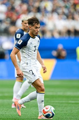 Amar Dedic of Bosnia and Herzegovina runs with the ball during a FIFA Men’s World Cup 2026 Group Stage football match between Switzerland and Bosnia and Herzegovina at Los Angeles Stadium, in Inglewood on June 18th 2026 (Photo by Nayra Halm SPP)  Copyright: xNayraxHalm SPPx Sportspressphoto_SPR170038