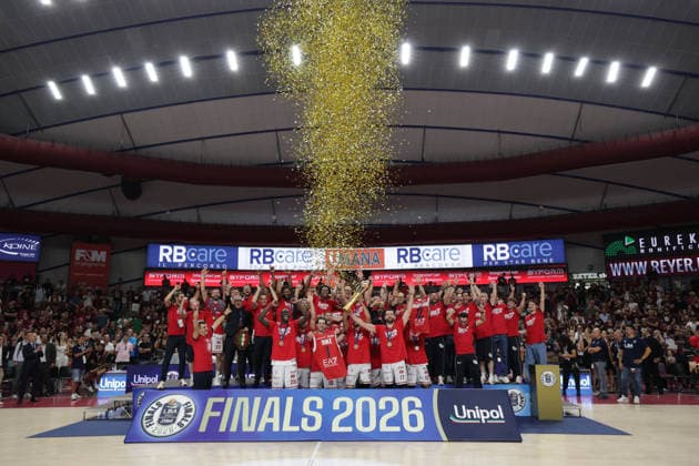 IPA85833713 - EA7 Emporio Armani s celebration after winning the championship in the Italian LBA basketball final between Umana Reyer Venezia and EA7 Emporio Armani Milano at the Taliercio on June 18, 2026, in Venice, Italy.  Copyright: xMattiaxRadoni IPAxSportx xx 85833713