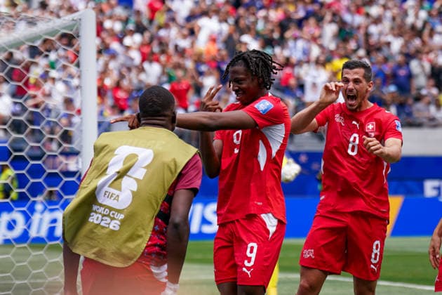 USA: Fußball FIFA World Cup, WM, Weltmeisterschaft, Fussball 2026 Gruppenphase Gruppe B Schweiz vs Bosnien-Herzegowina Los Angeles Stadium SoFi Stadium (Inglewood, Los Angeles County, Kalifornien): Tor und Torjubel zum 1:0 durch Johan Manzambi (Schweiz, 9) Freude, Emotionen, Jubel