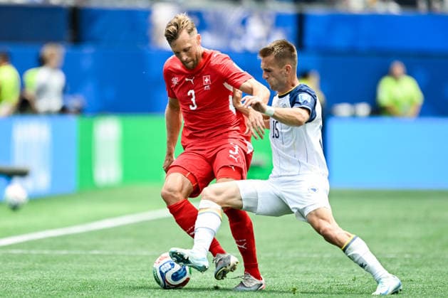 Silvan Widmer of Switzerland (L) and Amar Memic of Bosnia and Herzegovina (R) fight for possession during a FIFA Men’s World Cup 2026 Group Stage football match between Switzerland and Bosnia and Herzegovina at Los Angeles Stadium, in Inglewood on June 18th 2026 (Photo by Nayra Halm SPP)  Copyright: xNayraxHalm SPPx Sportspressphoto_SPR170074