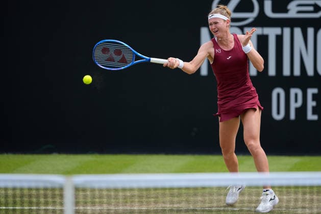 Lexus Nottingham Open - Day Four Marie Bouzkova in action during her Round of 16 singles match at the 2026 Lexus Nottingham Open Women s tennis tournament at the Nottingham Tennis Centre in Nottingham, England, on June 18, 2026. Nottingham Great Britain United Kingdom  Copyright: xOwenxHammondx originalFilename:hammond-2026lexu260618_nphEd.jpg