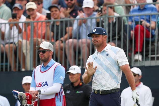 US Open Golf Championship - Round 1 Bryson DeChambeau of the US tees off during the first round of the 2026 US Open golf tournament at the Shinnecock Hills Golf Club in Southampton, New York, USA, 18 June 2026. SOUTHAMPTON NEW YORK UNITED STATES  Copyright: xSARAHxYENESELx
