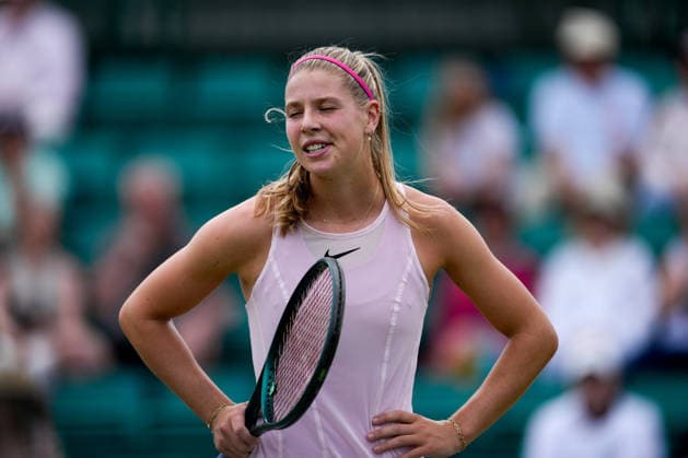 Lexus Nottingham Open - Day Four Hannah Klugman competes during her Round of 16 singles match at the 2026 Lexus Nottingham Open Women s tennis tournament at the Nottingham Tennis Centre in Nottingham, England, on June 18, 2026. Nottingham Great Britain United Kingdom  Copyright: xOwenxHammondx originalFilename:hammond-2026lexu260618_np2GS.jpg