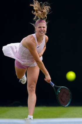 Lexus Nottingham Open - Day Four Hannah Klugman competes during her Round of 16 singles match at the 2026 Lexus Nottingham Open Women s tennis tournament at the Nottingham Tennis Centre in Nottingham, England, on June 18, 2026. Nottingham Great Britain United Kingdom  Copyright: xOwenxHammondx originalFilename:hammond-2026lexu260618_npuu1.jpg