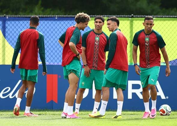 Achraf Hakimi of Morocco Morocco Training, 2026 FIFA World Cup, WM, Weltmeisterschaft, Fussball Football, Revolution Training Centre, Foxborough, Massachusetts, USA - 18 Jun 2026Charlotte Atrium Health Performance Park United States of America EDITORIAL USE ONLY No use with unauthorised audio, video, data, fixture lists, club league logos or live services. Online in-match use limited to 120 images, no video emulation. No use in betting, games or single club league player publications.  Copyright: xMichaelxZemanek Shutterstockx 16934887l