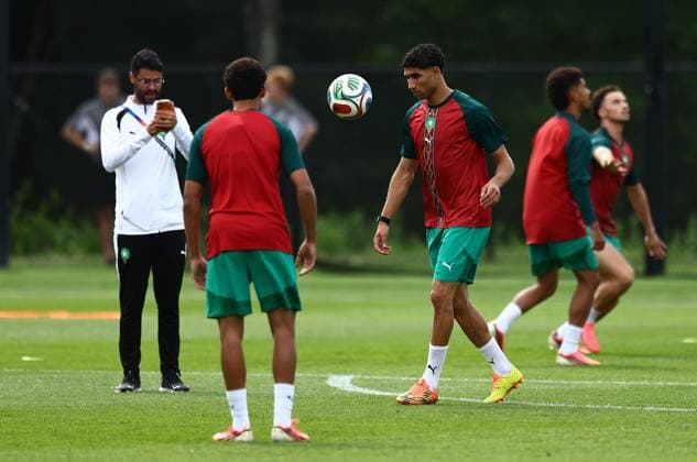 Achraf Hakimi of Morocco Morocco Training, 2026 FIFA World Cup, WM, Weltmeisterschaft, Fussball Football, Revolution Training Centre, Foxborough, Massachusetts, USA - 18 Jun 2026Charlotte Atrium Health Performance Park United States of America EDITORIAL USE ONLY No use with unauthorised audio, video, data, fixture lists, club league logos or live services. Online in-match use limited to 120 images, no video emulation. No use in betting, games or single club league player publications.  Copyright: xMichaelxZemanek Shutterstockx 16934887m