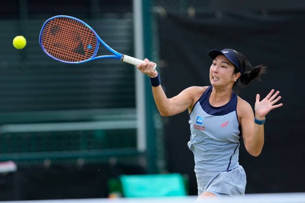 Lexus Nottingham Open - Day Four Aldila Sutjiadi of Indonesia competes during the quarterfinal doubles match at the 2026 Lexus Nottingham Open Women s tennis tournament at the Nottingham Tennis Centre in Nottingham, England, on June 18, 2026. Nottingham Great Britain United Kingdom  Copyright: xOwenxHammondx originalFilename:hammond-2026lexu260618_nplwd.jpg