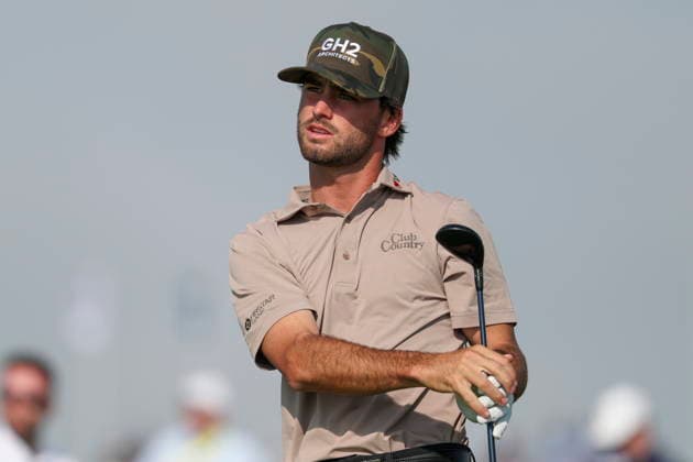 US Open Golf Championship - Round 1 Ryder Cowan of the US tees off during the first round of the 2026 US Open golf tournament at Shinnecock Hills Golf Club in Southampton, New York, USA, 18 June 2026. SOUTHAMPTON NEW YORK UNITED STATES  Copyright: xSARAHxYENESELx
