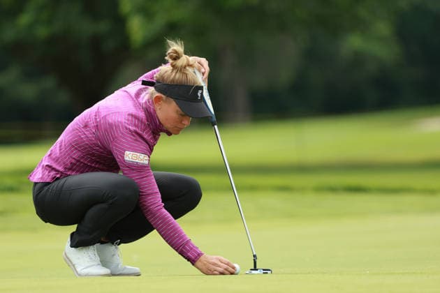 Meijer LPGA, Golf Damen Classic BELMONT, MICHIGAN - JUNE 18: Jessica Porvasnik of the United States lines up her putt on the 9th green during the first round of the Meijer LPGA Classic for Simply Give golf tournament at Blythefield Country Club in Belmont, MI, USA Thursday, June 18, 2026. Belmont Michigan United States  Copyright: xJorgexLemusx originalFilename:lemus-meijerlp260618_npUuK.jpg