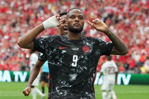 Canada v Qatar - FIFA World Cup, WM, Weltmeisterschaft, Fussball 2026 - Group B VANCOUVER, CANADA - JUNE 18: Cyle Larin (9) of Canada celebrates after scoring a goal during the 2026 FIFA World Cup First Stage Group B match between Canada and Qatar at BC Place Stadium in Vancouver, Canada on June 18, 2026. Ercin Erturk Anadolu British Columbia Canada. Editorial use only. Please get in touch for any other usage.  Copyright: x2026xAnadoluxErcinxErturkx