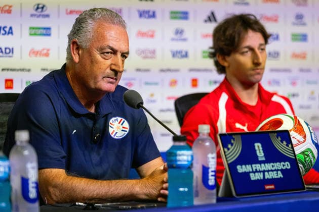 Paraguay s head coach, Gustavo Alfaro, speaks at a press conference, PK, Pressekonferenz in San Francisco, California, United States, 18 June 2026. Panama national team, Nationalteam Training in San Francisco !ACHTUNG: NUR REDAKTIONELLE NUTZUNG!  Copyright: xMIGUELxGUTIÉRREZx GR5026 20260618-55020640955_1